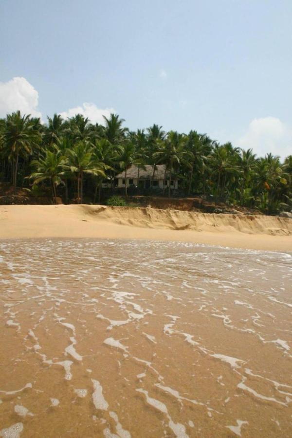 Karikkathi Beach House Thiruvananthapuram Buitenkant foto